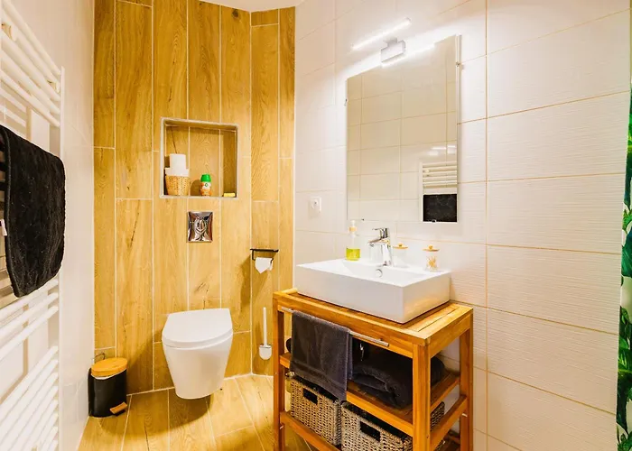 Apartamento T2 Halles & Cathedrale - Centre Historique - Clim - Wifi - Free Parking Sur Demande Béziers